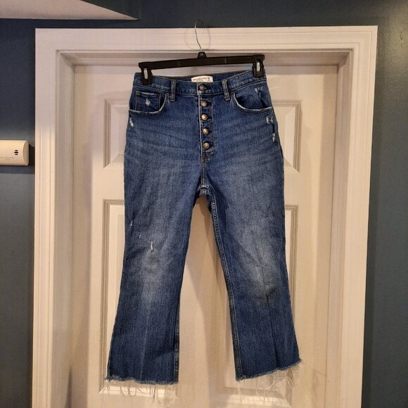 Abercrombie Fitch Jeans Womens 28 6 Short Ultra High Rise Kick Flare Button Fly - Picture 1 of 11